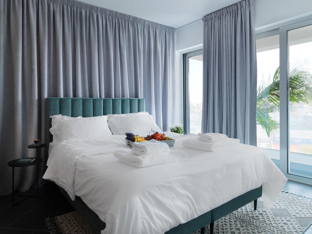 Liv Urban Suites 라르나카 외부 사진