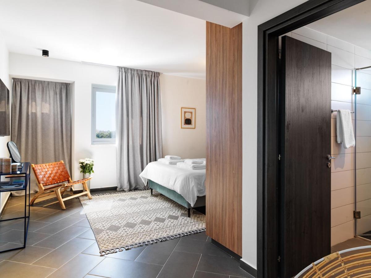 Liv Urban Suites 라르나카 외부 사진
